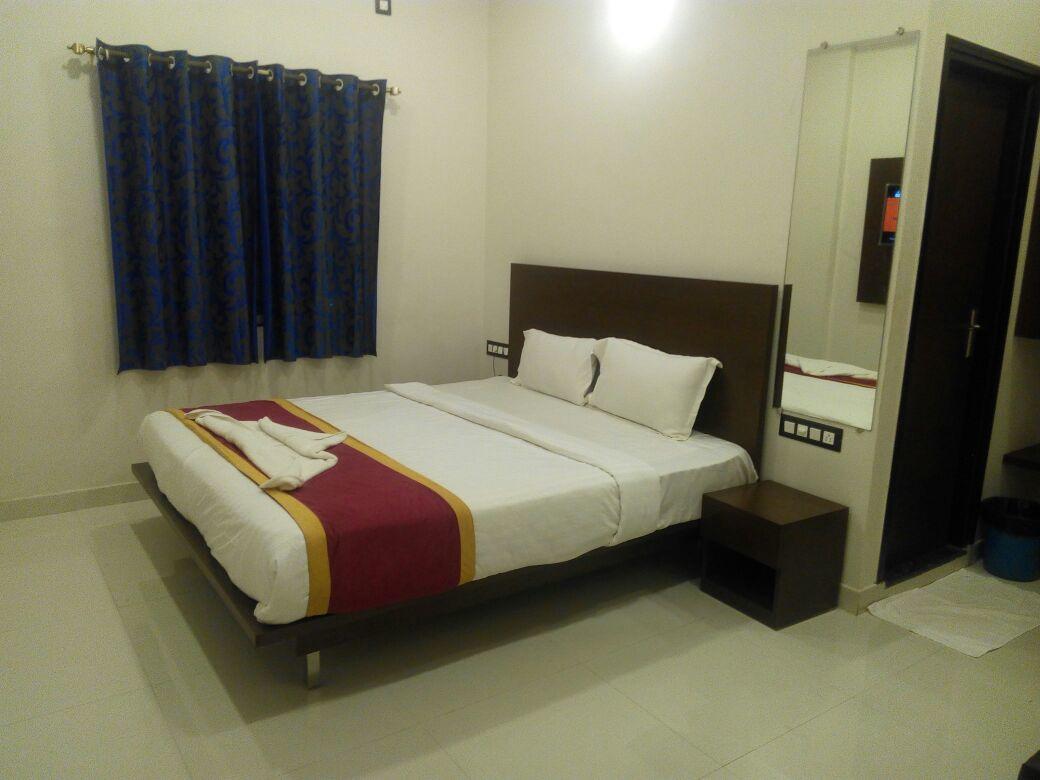 Hotel Grand Kubera Chikmagalur Luaran gambar