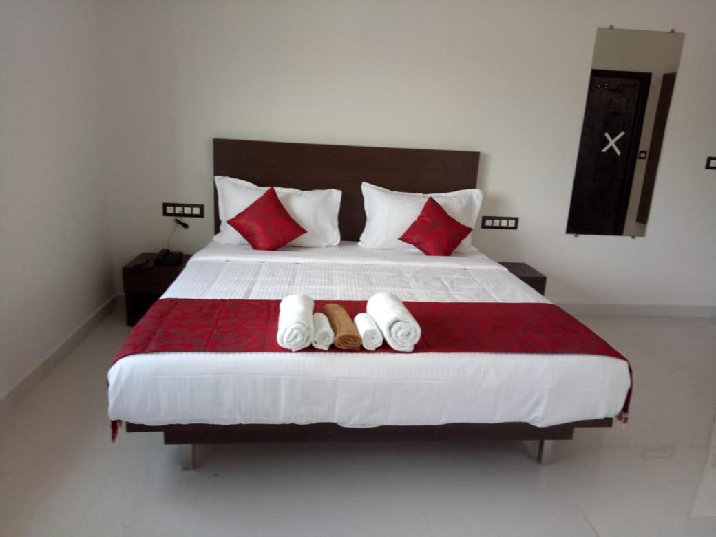 Hotel Grand Kubera Chikmagalur Luaran gambar