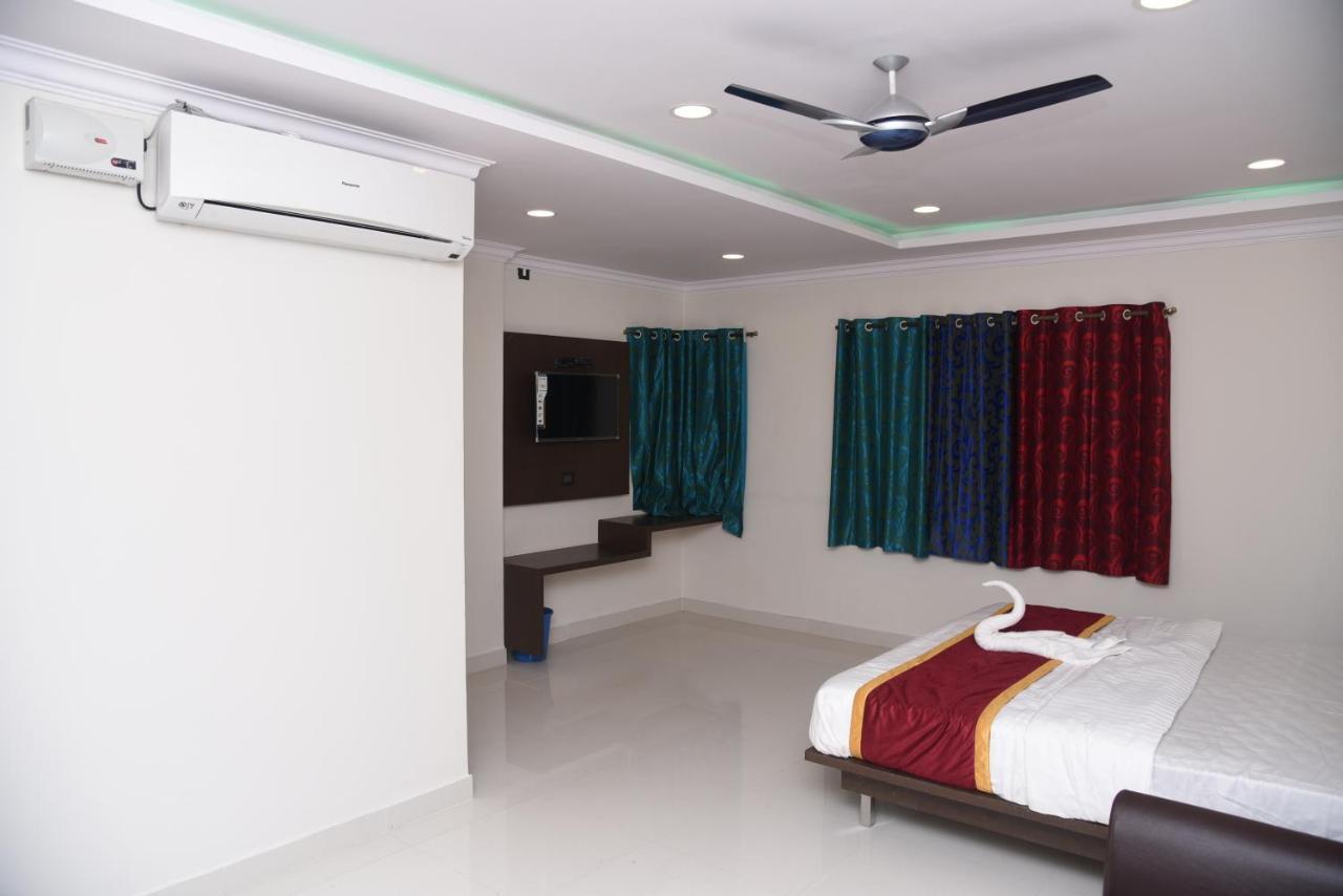 Hotel Grand Kubera Chikmagalur Luaran gambar